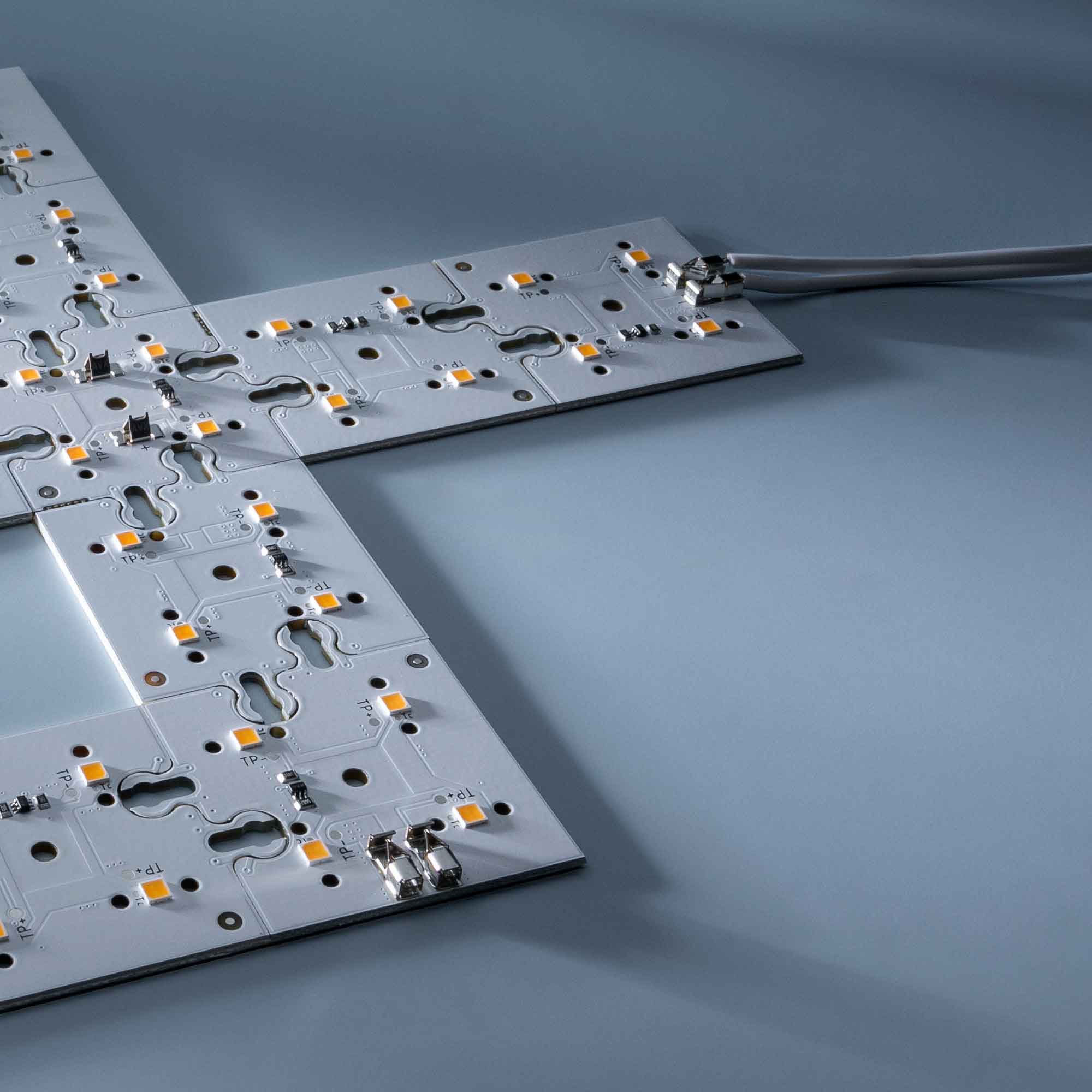 Módulo Linear ConextMatrix 4 LED brancos quentes 118lm 4x4 cm 24V CRI 90 118lm 0.89W